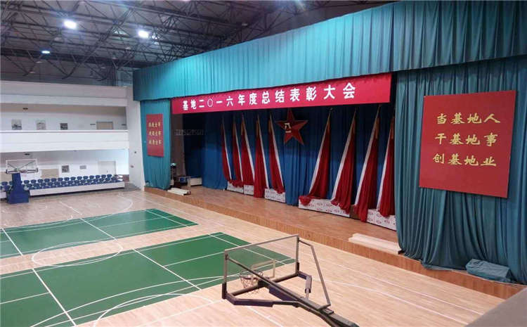 五角楓乒乓球館木地板**是多少錢？