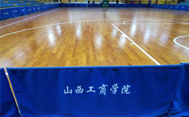 楓樺木體育館木地板廠家