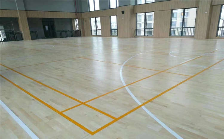 柞木木地板籃球館圖片及**