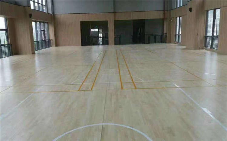 20厚體育館木地板怎么翻新？