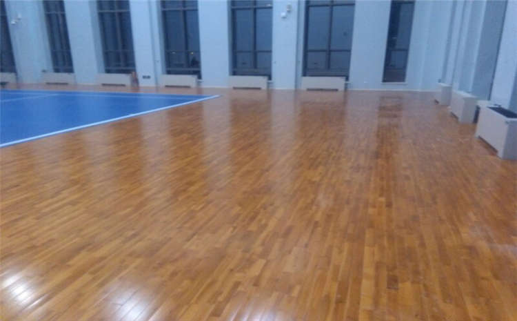 南京企口運動木地板圖片